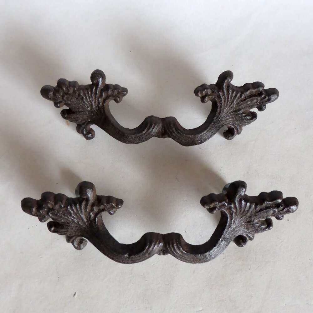 NEW DRAWER HANDLE PULL CAST IRON METAL ANTIQUE LOOKING DECORATIVE HARDWARE SET